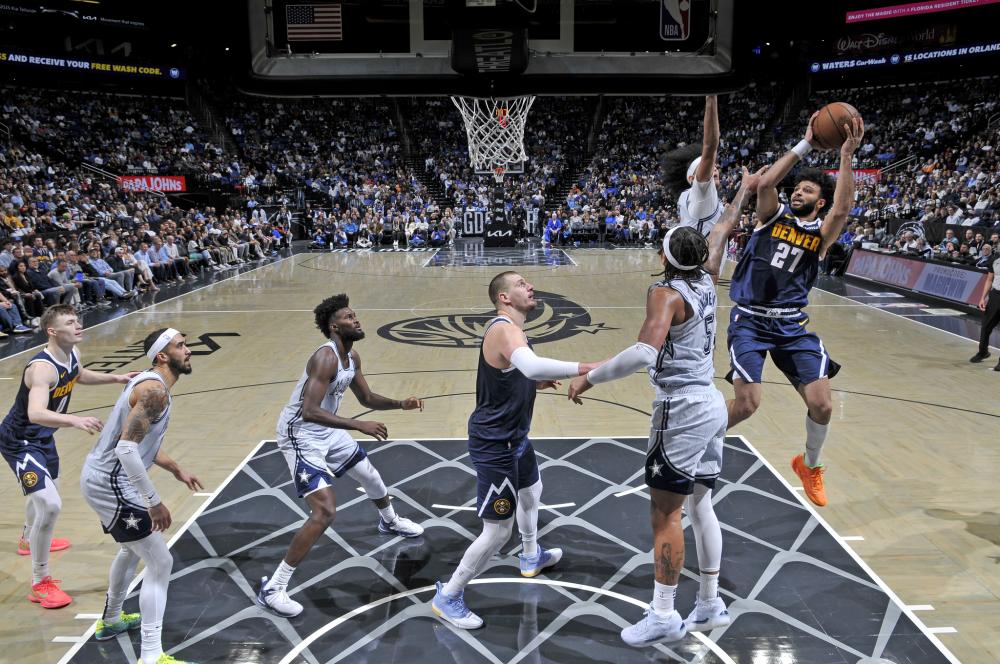 是湖人队稳 是湖人队稳