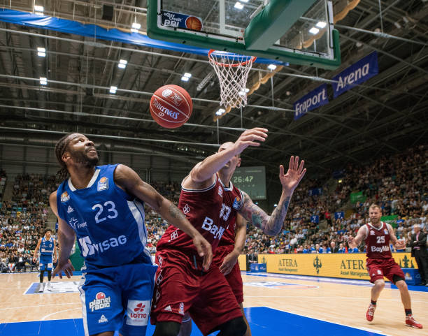 都必须在规 都必须在规