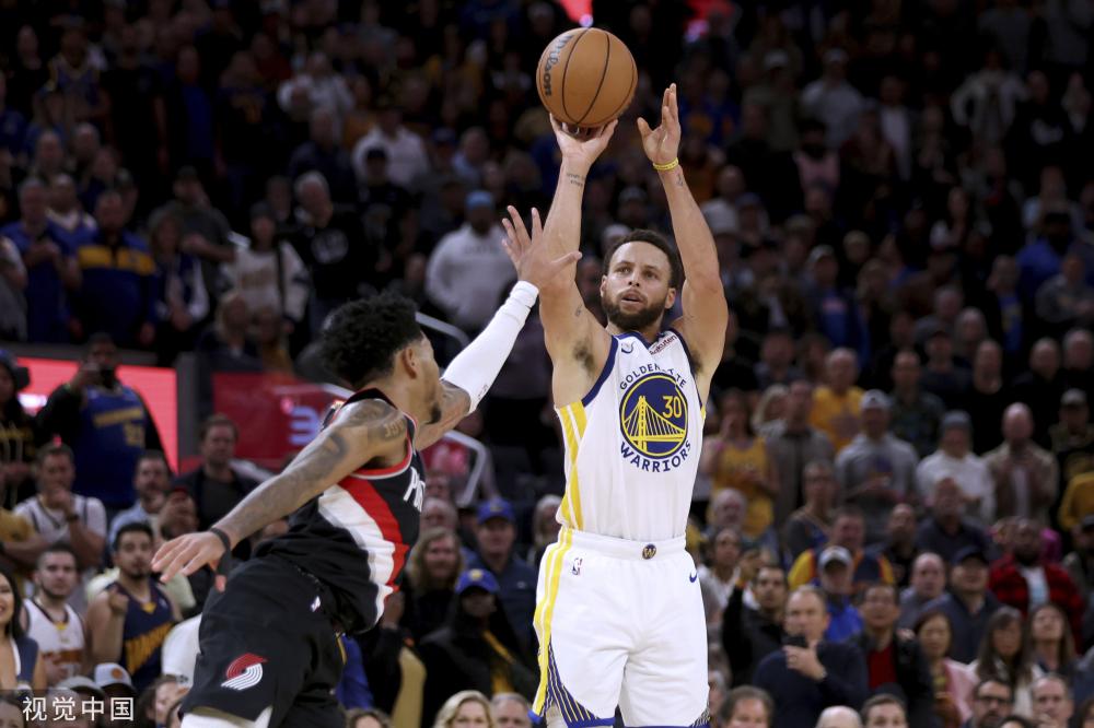 成功将球送 成功将球送